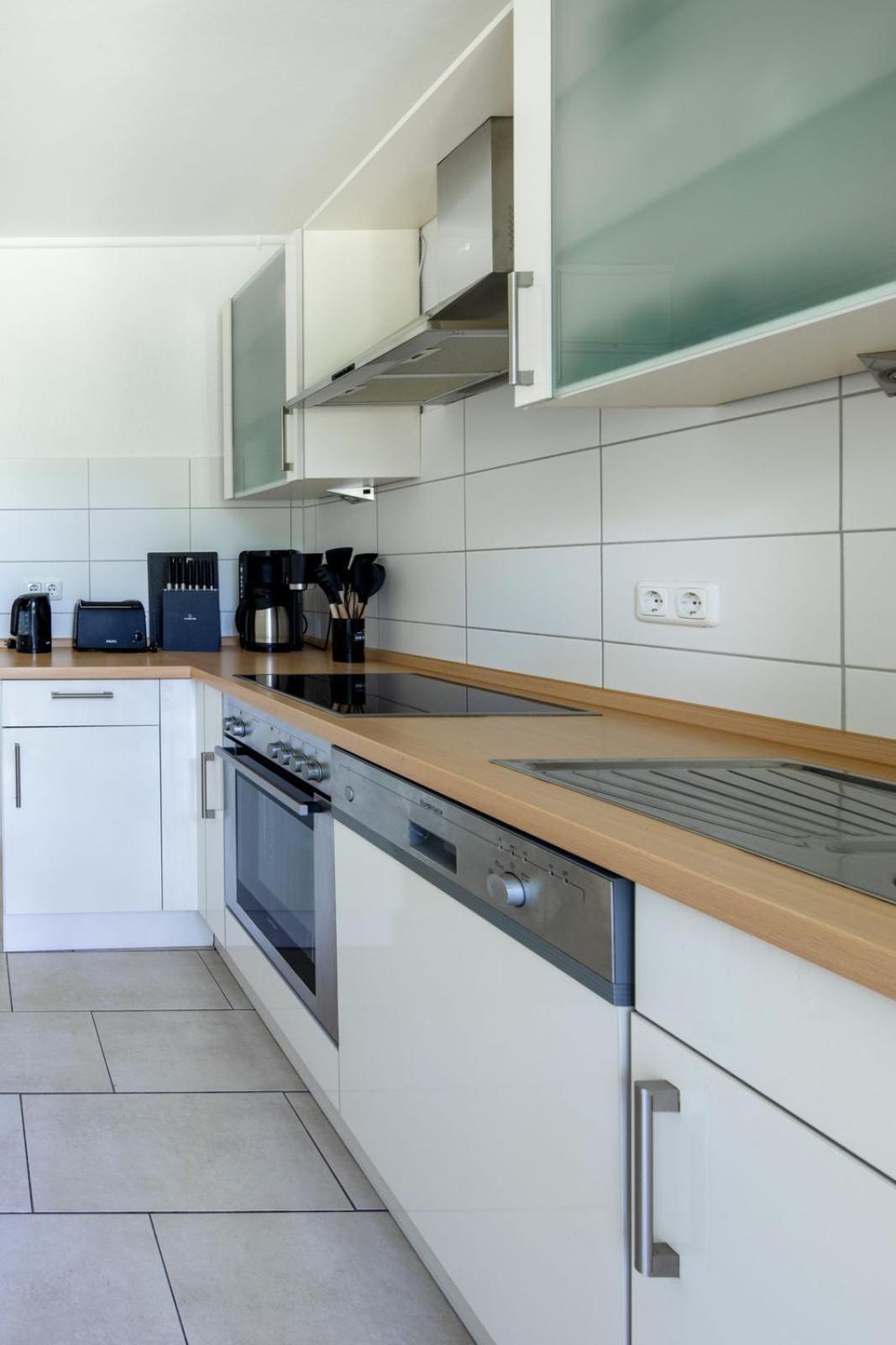 Ferienwohnung Liegeplatz Вильгельмсхафен Экстерьер фото